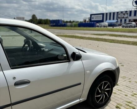 Серый Дачия Логан, объемом двигателя 1.4 л и пробегом 236 тыс. км за 3200 $, фото 5 на Automoto.ua