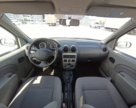 Серый Дачия Логан, объемом двигателя 1.6 л и пробегом 166 тыс. км за 5300 $, фото 8 на Automoto.ua