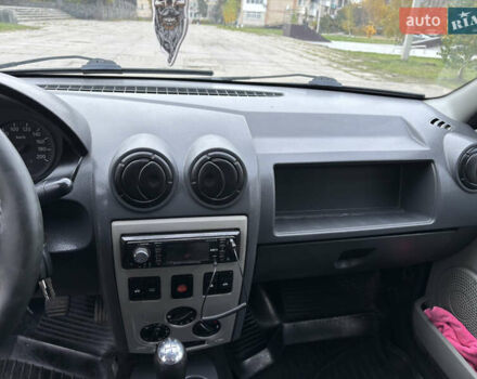 Серый Дачия Логан, объемом двигателя 1.39 л и пробегом 237 тыс. км за 3000 $, фото 8 на Automoto.ua