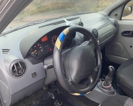 Серый Дачия Логан, объемом двигателя 1.4 л и пробегом 317 тыс. км за 3600 $, фото 3 на Automoto.ua