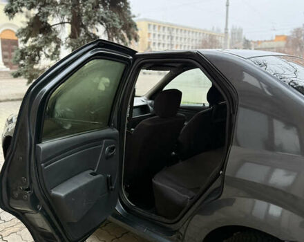 Серый Дачия Логан, объемом двигателя 1.39 л и пробегом 280 тыс. км за 2550 $, фото 10 на Automoto.ua