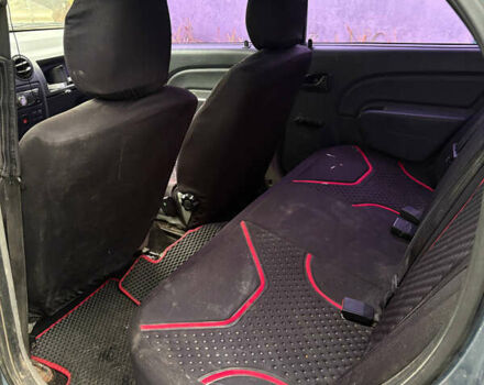 Дачия Логан 2007 в Фастове на Automoto.ua Серый Дачия Логан, объемом двигателя 1.39 л и пробегом 390 тыс. км за 2000 $, фото 6 на Automoto.ua