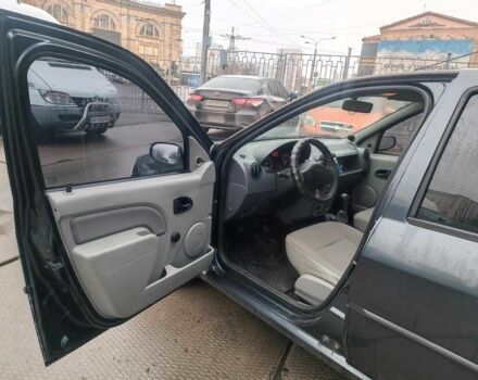 Сірий Дачія Logan, об'ємом двигуна 1.6 л та пробігом 360 тис. км за 3190 $, фото 17 на Automoto.ua