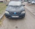 Серый Дачия Логан, объемом двигателя 1.4 л и пробегом 306 тыс. км за 2500 $, фото 1 на Automoto.ua