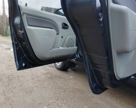 Серый Дачия Логан, объемом двигателя 1.4 л и пробегом 250 тыс. км за 3200 $, фото 10 на Automoto.ua