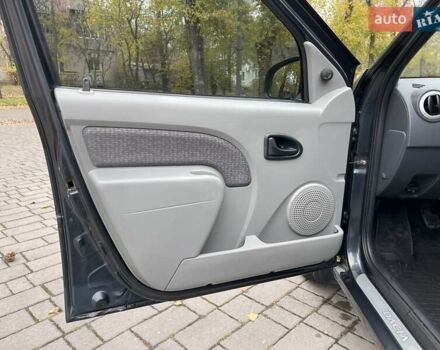 Серый Дачия Логан, объемом двигателя 1.6 л и пробегом 186 тыс. км за 3950 $, фото 9 на Automoto.ua