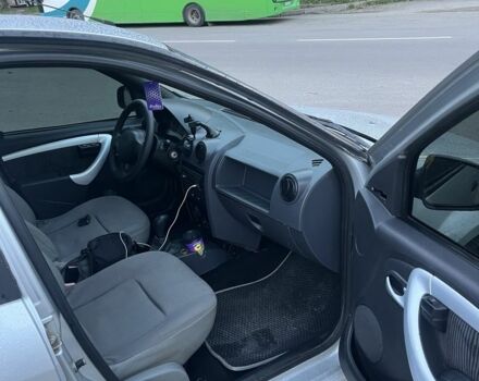 Серый Дачия Логан, объемом двигателя 1.4 л и пробегом 60 тыс. км за 2450 $, фото 6 на Automoto.ua