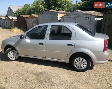 Серый Дачия Логан, объемом двигателя 1.39 л и пробегом 220 тыс. км за 4199 $, фото 5 на Automoto.ua
