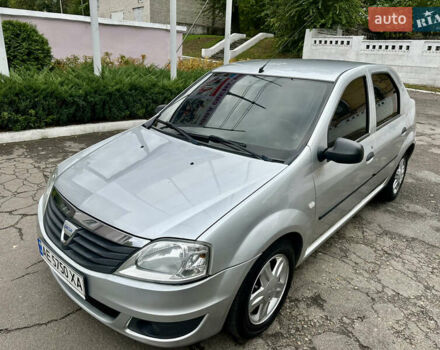 Дачия Логан 2008 в Каменское - Днепродзержинск на Automoto.ua Серый Дачия Логан, объемом двигателя 1.39 л и пробегом 165 тыс. км за 4600 $, фото 4 на Automoto.ua