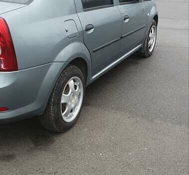 Серый Дачия Логан, объемом двигателя 1.6 л и пробегом 251 тыс. км за 4500 $, фото 6 на Automoto.ua