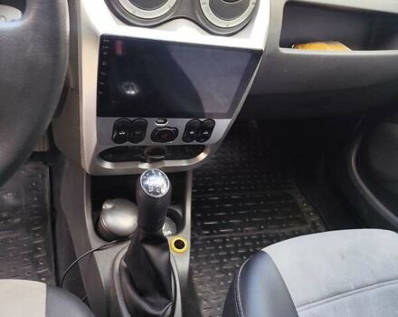 Серый Дачия Логан, объемом двигателя 1.6 л и пробегом 186 тыс. км за 5000 $, фото 3 на Automoto.ua