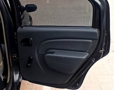 Серый Дачия Логан, объемом двигателя 1.4 л и пробегом 230 тыс. км за 2800 $, фото 7 на Automoto.ua