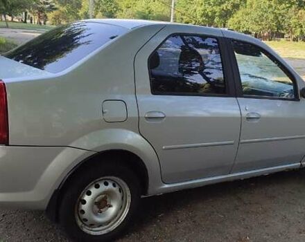 Сірий Дачія Logan, об'ємом двигуна 1.6 л та пробігом 325 тис. км за 3950 $, фото 2 на Automoto.ua