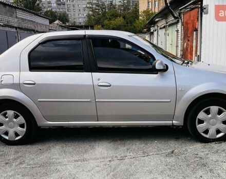 Дачія Logan 2008 у Дніпро (Дніпропетровську) на Automoto.ua Сірий Дачія Logan, об'ємом двигуна 1.6 л та пробігом 300 тис. км за 4600 $, фото 3 на Automoto.ua