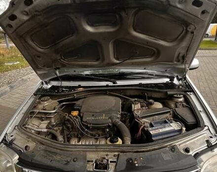 Дачія Logan 2008 у Дніпро (Дніпропетровську) на Automoto.ua Сірий Дачія Logan, об'ємом двигуна 1.6 л та пробігом 300 тис. км за 4600 $, фото 2 на Automoto.ua