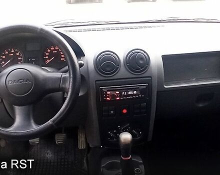 Серый Дачия Логан, объемом двигателя 1.4 л и пробегом 230 тыс. км за 2800 $, фото 3 на Automoto.ua