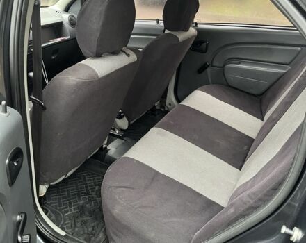 Сірий Дачія Logan, об'ємом двигуна 1.4 л та пробігом 167 тис. км за 3300 $, фото 4 на Automoto.ua