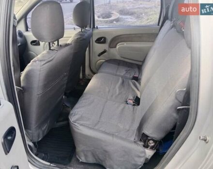 Сірий Дачія Logan, об'ємом двигуна 1.6 л та пробігом 291 тис. км за 3910 $, фото 6 на Automoto.ua