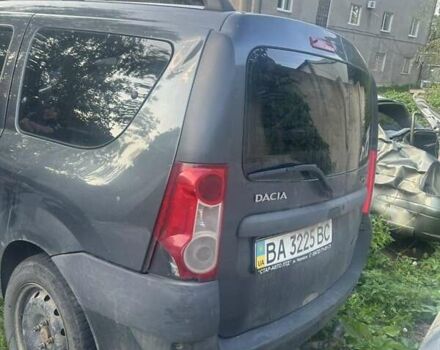 Сірий Дачія Logan, об'ємом двигуна 1.6 л та пробігом 278 тис. км за 1500 $, фото 2 на Automoto.ua