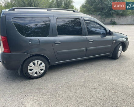 Серый Дачия Логан, объемом двигателя 1.6 л и пробегом 267 тыс. км за 4300 $, фото 3 на Automoto.ua