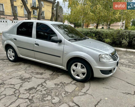 Дачия Логан 2008 в Каменское - Днепродзержинск на Automoto.ua Серый Дачия Логан, объемом двигателя 1.39 л и пробегом 165 тыс. км за 4600 $, фото 5 на Automoto.ua