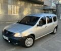 Серый Дачия Логан, объемом двигателя 1.6 л и пробегом 172 тыс. км за 4600 $, фото 1 на Automoto.ua