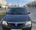 Серый Дачия Логан, объемом двигателя 1.4 л и пробегом 153 тыс. км за 3915 $, фото 1 на Automoto.ua