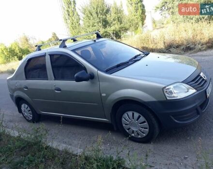 Серый Дачия Логан, объемом двигателя 1.4 л и пробегом 298 тыс. км за 2800 $, фото 1 на Automoto.ua