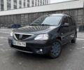 Серый Дачия Логан, объемом двигателя 1.5 л и пробегом 320 тыс. км за 4500 $, фото 1 на Automoto.ua