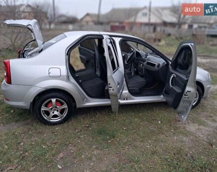 Серый Дачия Логан, объемом двигателя 1.6 л и пробегом 231 тыс. км за 4100 $, фото 5 на Automoto.ua