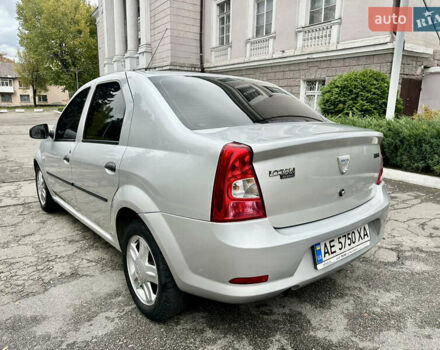 Дачия Логан 2008 в Каменское - Днепродзержинск на Automoto.ua Серый Дачия Логан, объемом двигателя 1.39 л и пробегом 165 тыс. км за 4600 $, фото 2 на Automoto.ua