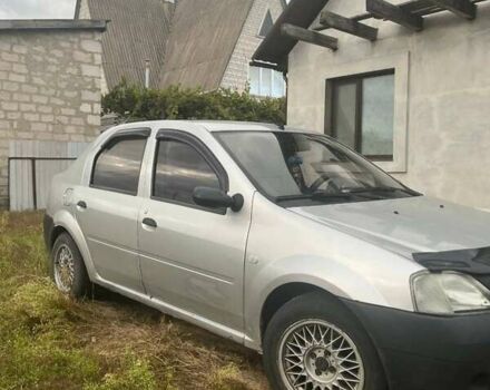 Серый Дачия Логан, объемом двигателя 1.6 л и пробегом 300 тыс. км за 2200 $, фото 2 на Automoto.ua