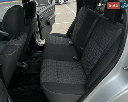 Сірий Дачія Logan, об'ємом двигуна 1.39 л та пробігом 241 тис. км за 3700 $, фото 14 на Automoto.ua