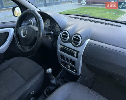 Сірий Дачія Logan, об'ємом двигуна 1.5 л та пробігом 290 тис. км за 4150 $, фото 7 на Automoto.ua