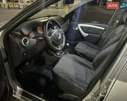 Серый Дачия Логан, объемом двигателя 1.6 л и пробегом 244 тыс. км за 5600 $, фото 9 на Automoto.ua