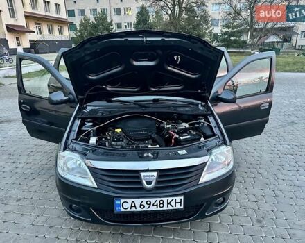 Сірий Дачія Logan, об'ємом двигуна 1.6 л та пробігом 220 тис. км за 5747 $, фото 31 на Automoto.ua
