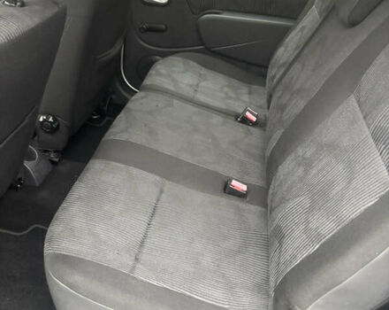 Сірий Дачія Logan, об'ємом двигуна 1.6 л та пробігом 130 тис. км за 6800 $, фото 16 на Automoto.ua