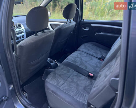 Сірий Дачія Logan, об'ємом двигуна 1.5 л та пробігом 290 тис. км за 4150 $, фото 9 на Automoto.ua