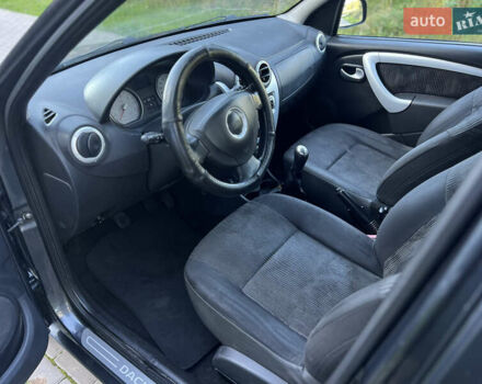 Сірий Дачія Logan, об'ємом двигуна 1.5 л та пробігом 290 тис. км за 4150 $, фото 10 на Automoto.ua