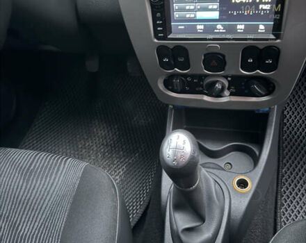 Серый Дачия Логан, объемом двигателя 1.6 л и пробегом 132 тыс. км за 6000 $, фото 8 на Automoto.ua