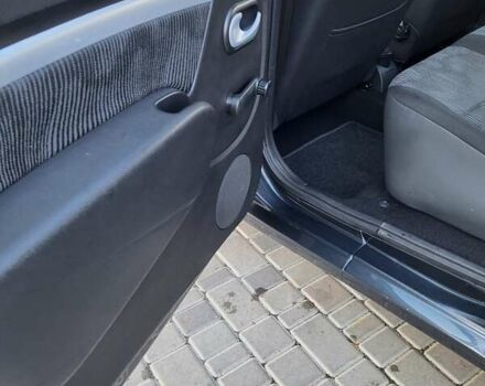 Сірий Дачія Logan, об'ємом двигуна 1.6 л та пробігом 105 тис. км за 6950 $, фото 15 на Automoto.ua