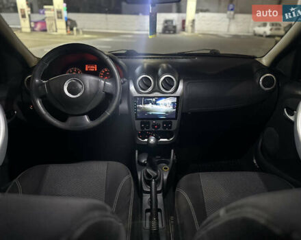 Серый Дачия Логан, объемом двигателя 1.6 л и пробегом 244 тыс. км за 5600 $, фото 8 на Automoto.ua