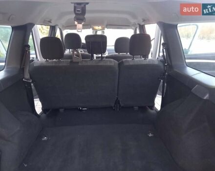 Дачія Logan 2010 у Луцьку на Automoto.ua Сірий Дачія Logan, об'ємом двигуна 1.6 л та пробігом 219 тис. км за 5950 $, фото 13 на Automoto.ua