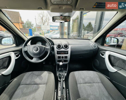 Серый Дачия Логан, объемом двигателя 1.6 л и пробегом 190 тыс. км за 6700 $, фото 24 на Automoto.ua