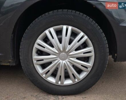 Дачія Logan 2012 у Києві на Automoto.ua Сірий Дачія Logan, об'ємом двигуна 1.6 л та пробігом 233 тис. км за 5700 $, фото 16 на Automoto.ua