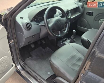 Дачія Logan 2012 у Києві на Automoto.ua Сірий Дачія Logan, об'ємом двигуна 1.6 л та пробігом 233 тис. км за 5700 $, фото 7 на Automoto.ua