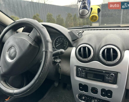 Сірий Дачія Logan, об'ємом двигуна 1.6 л та пробігом 195 тис. км за 6500 $, фото 4 на Automoto.ua