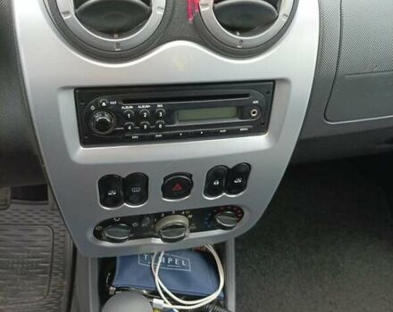 Серый Дачия Логан, объемом двигателя 1.6 л и пробегом 109 тыс. км за 6000 $, фото 10 на Automoto.ua