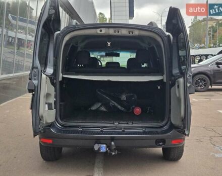 Дачія Logan 2012 у Києві на Automoto.ua Сірий Дачія Logan, об'ємом двигуна 1.6 л та пробігом 233 тис. км за 5700 $, фото 25 на Automoto.ua