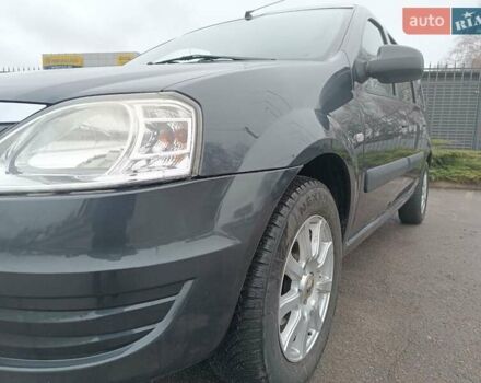 Серый Дачия Логан, объемом двигателя 1.6 л и пробегом 137 тыс. км за 6999 $, фото 11 на Automoto.ua